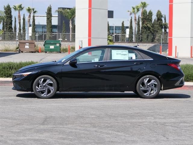 New 2025 Hyundai Elantra Limited image 6