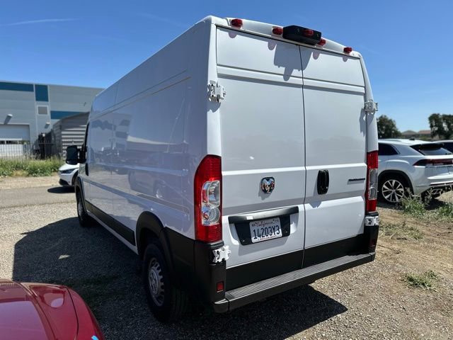 Used 2024 RAM ProMaster 2500 w/ Convenience Group image 4