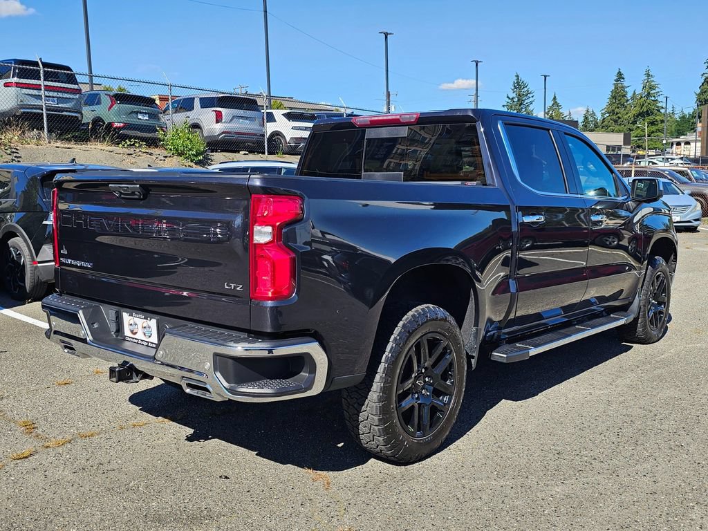 Used 2022 Chevrolet Silverado 1500 LTZ AWD/4WD image 7