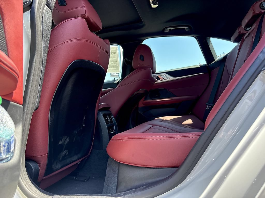 Used 2025 BMW i4 eDrive40 w/ Parking Assistance Package RWD image 9