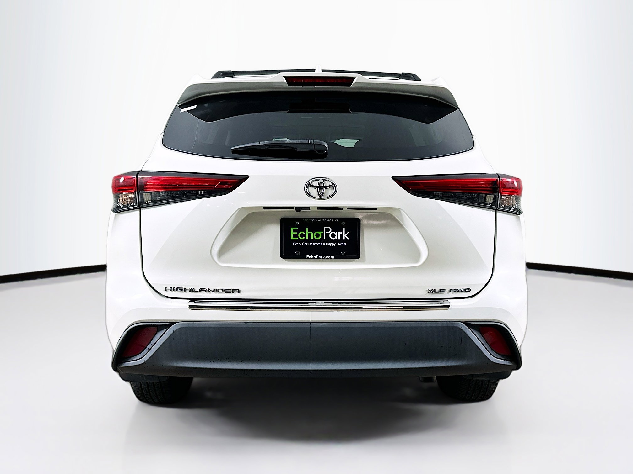 Used 2020 Toyota Highlander XLE image 7