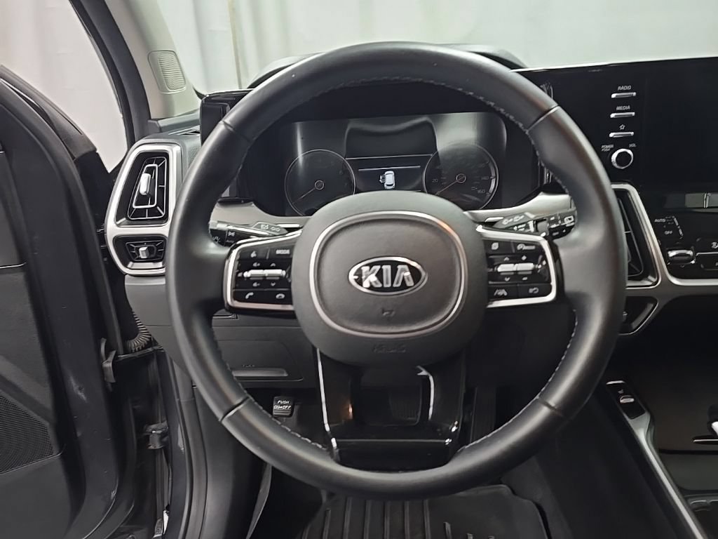 Used 2021 Kia Sorento S FWD image 26