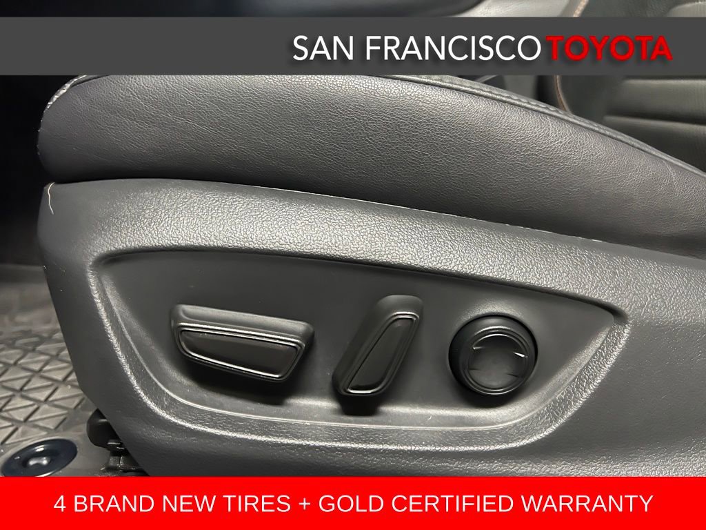 Certified 2021 Toyota Avalon XSE image 12