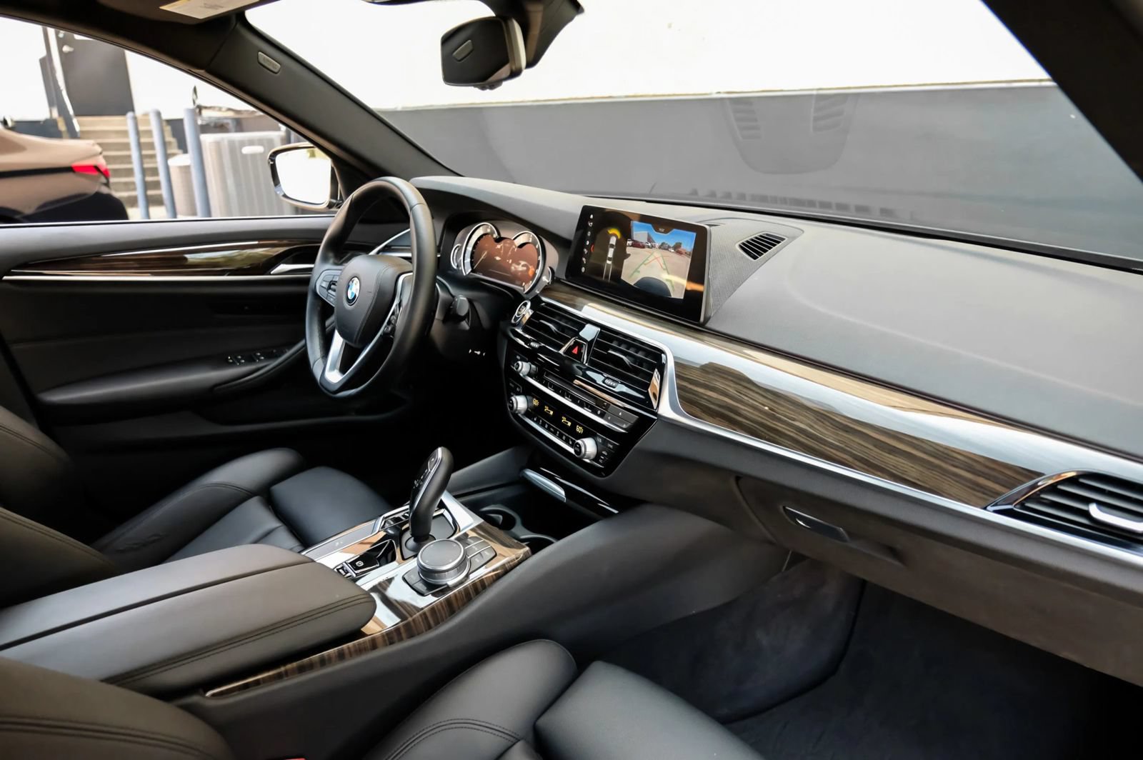 Used 2018 BMW 530i RWD image 17