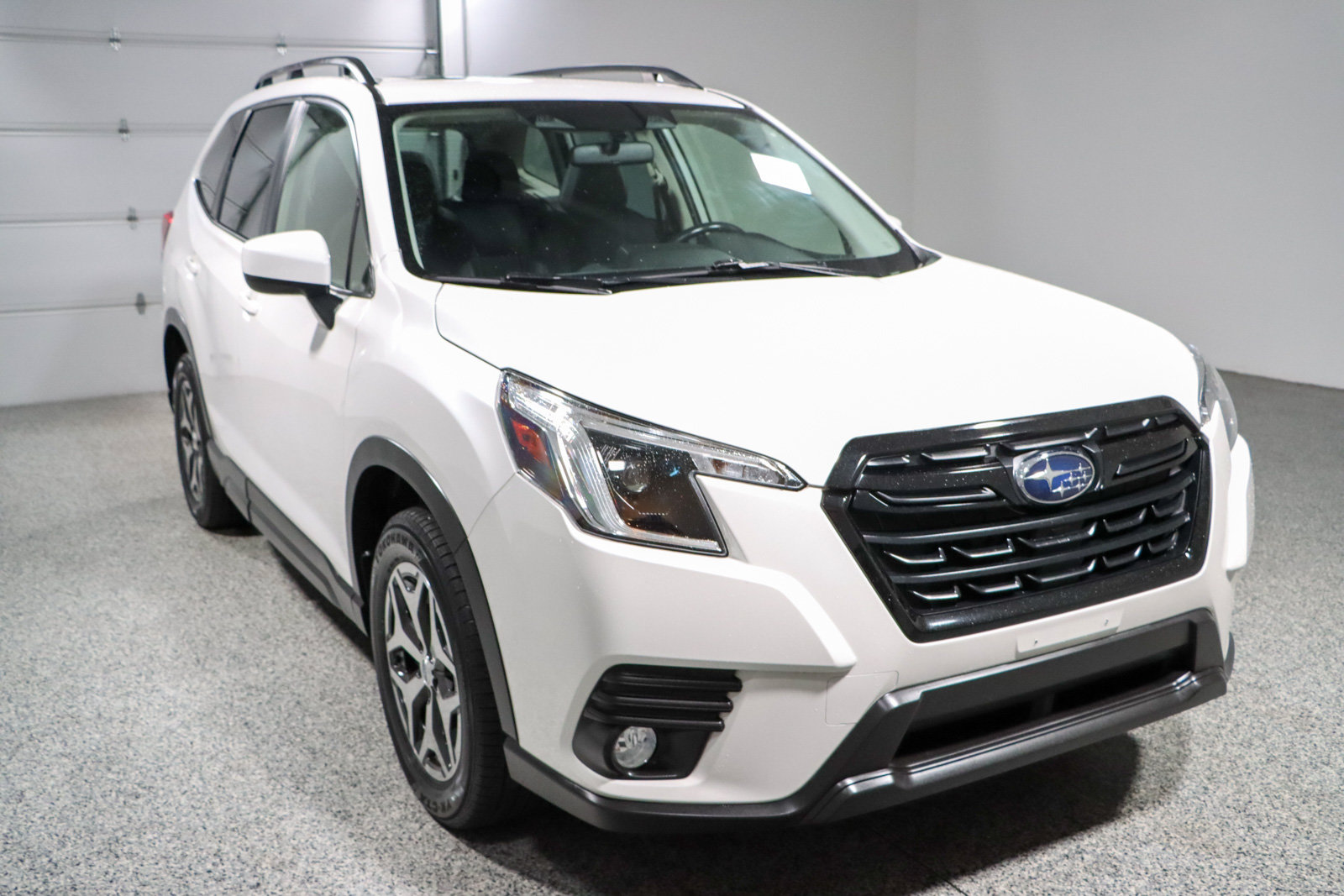 Used 2022 Subaru Forester Premium AWD/4WD image 5