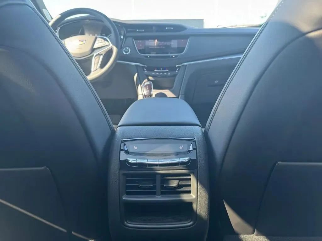 New 2026 Cadillac XT5 Premium Luxury w/ LPO, Red Accent Package AWD/4WD image 20