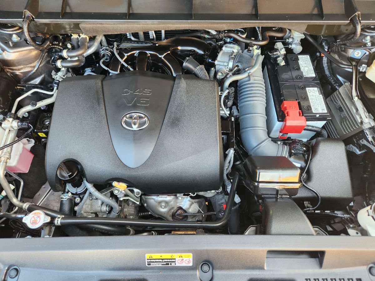 Used 2022 Toyota Highlander L FWD image 52