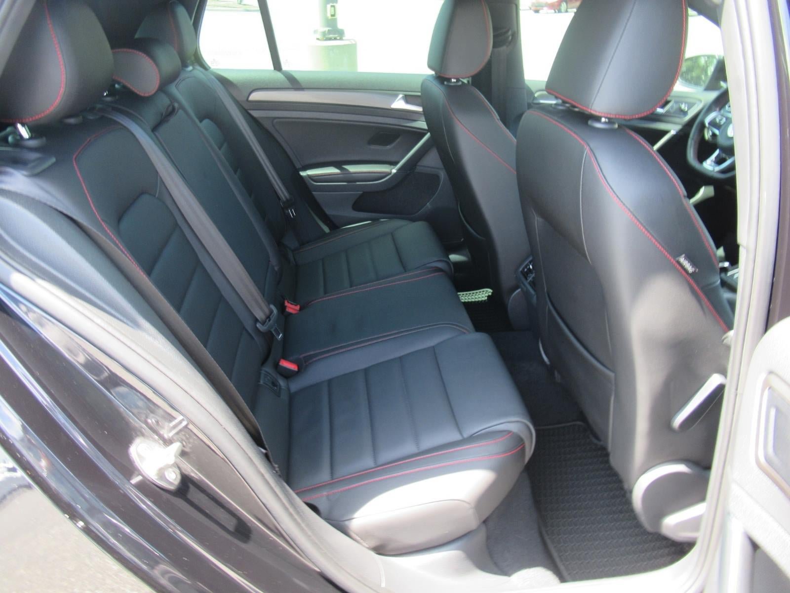 Used 2018 Volkswagen GTI Autobahn FWD image 32