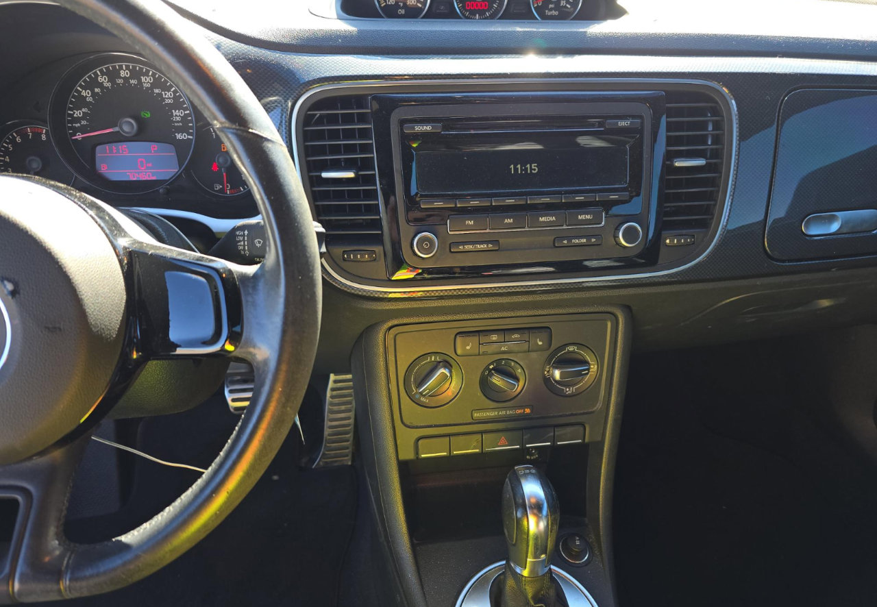 Used 2012 Volkswagen Beetle 2.0T image 14