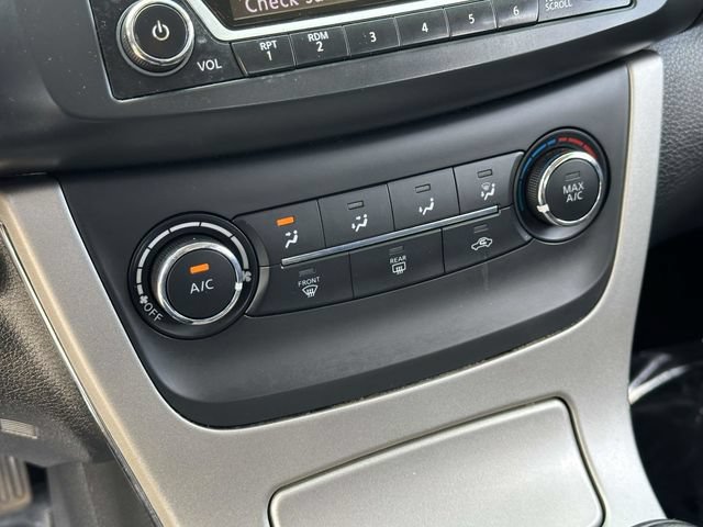 Used 2015 Nissan Sentra SV FWD image 6