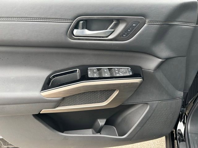 New 2025 Nissan Pathfinder Platinum image 20