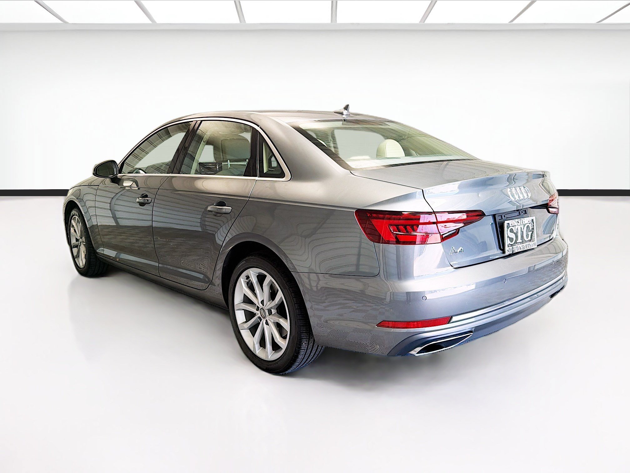 Used 2019 Audi A4 2.0T Premium Plus w/ Premium Plus Package FWD image 6