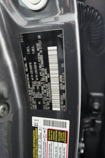 Used 2021 Toyota Highlander XLE image 22