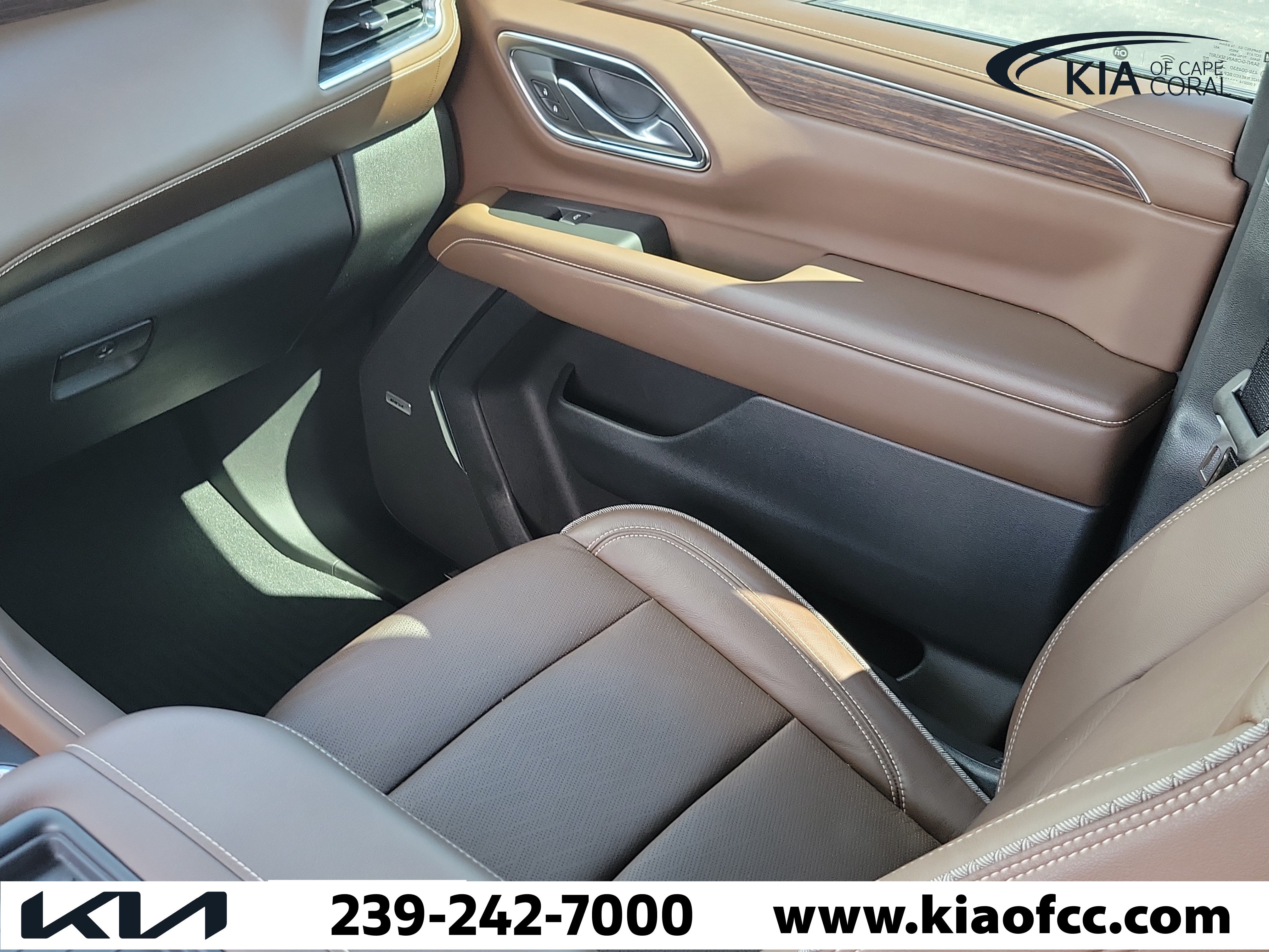 Used 2022 Chevrolet Suburban High Country RWD image 20