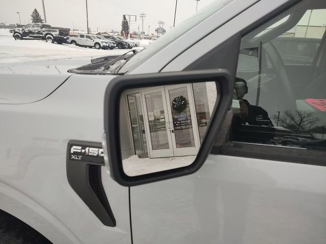 Certified 2022 Ford F150 XLT w/ Equipment Group 302A High image 11