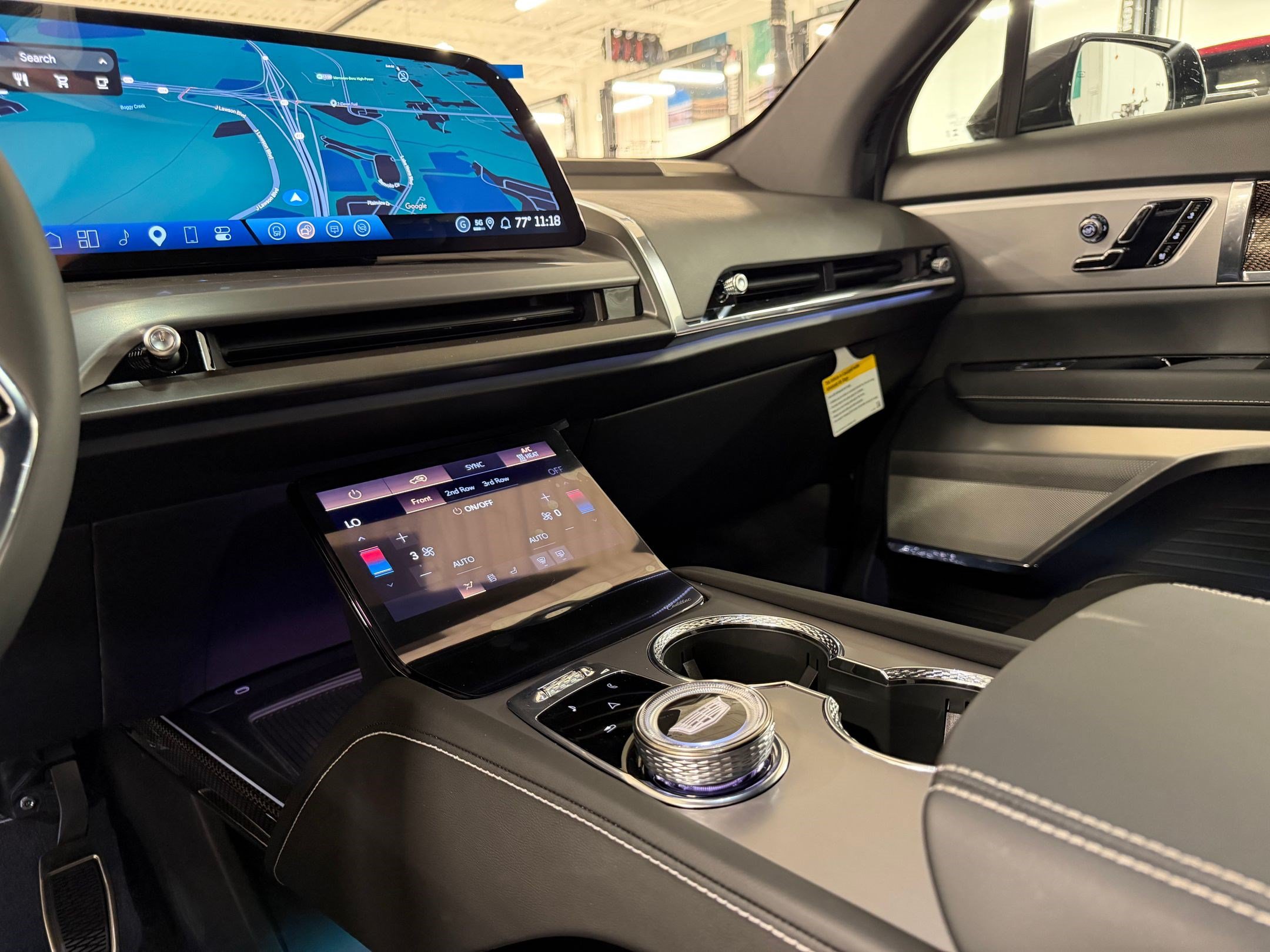New 2027 Cadillac Vistiq Luxury AWD/4WD image 33