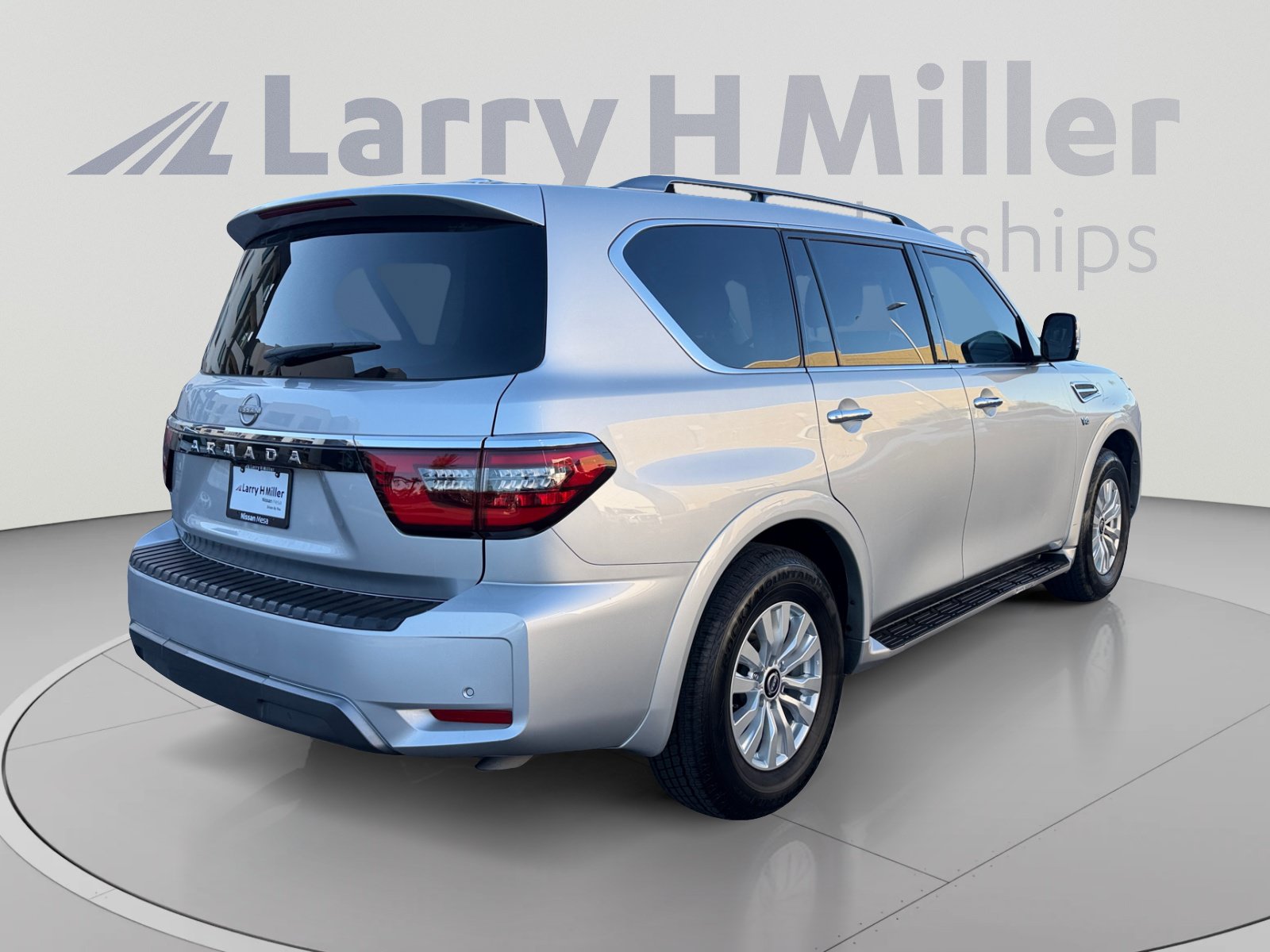 Used 2022 Nissan Armada SV RWD image 5