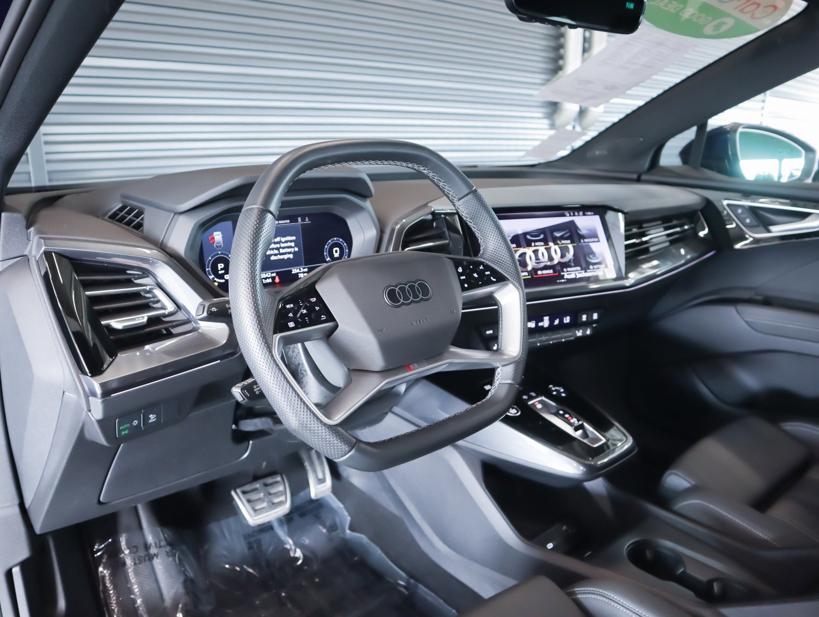 Used 2025 Audi Q4 e-tron Prestige w/ Sport Package image 13