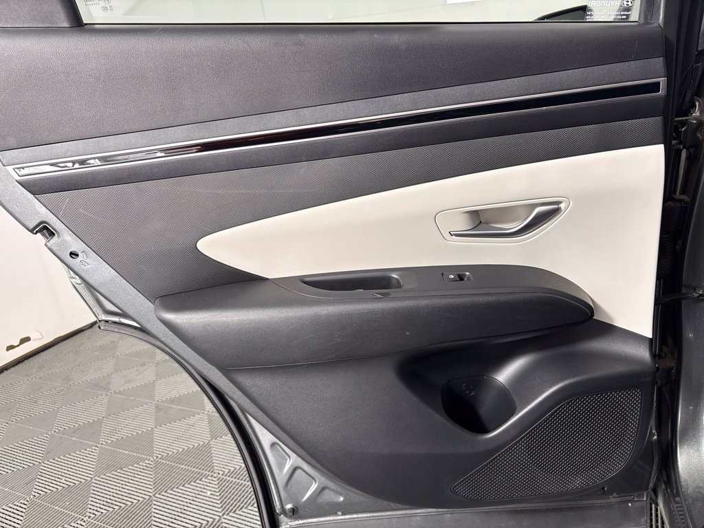 Used 2022 Hyundai Tucson SEL FWD image 22