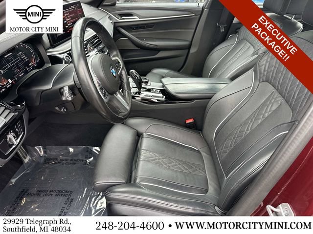 Used 2023 BMW M550i xDrive w/ Executive Package image 21