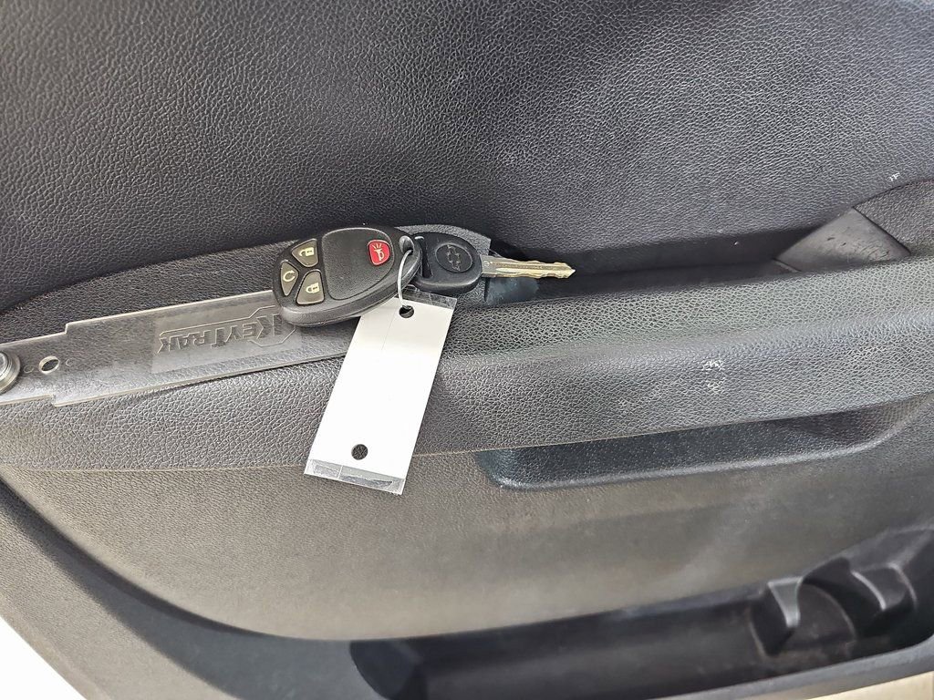 Used 2012 Chevrolet Avalanche LTZ image 41