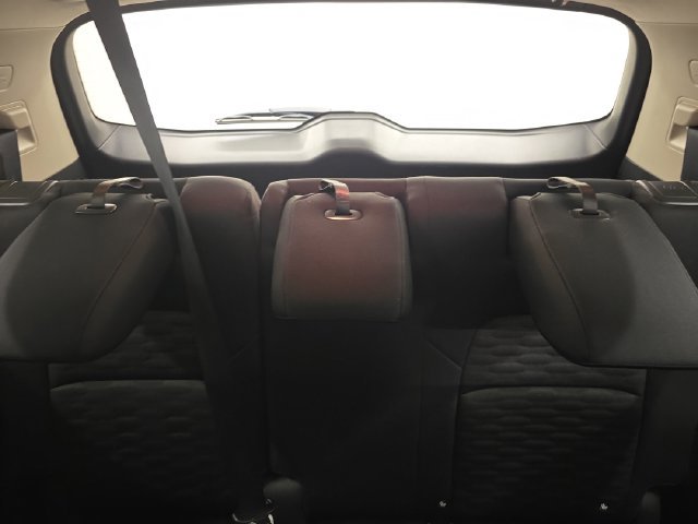 Used 2025 Nissan Pathfinder SV FWD image 19