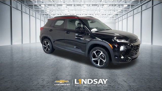 Used 2022 Chevrolet TrailBlazer RS w/ Technology Package image 3