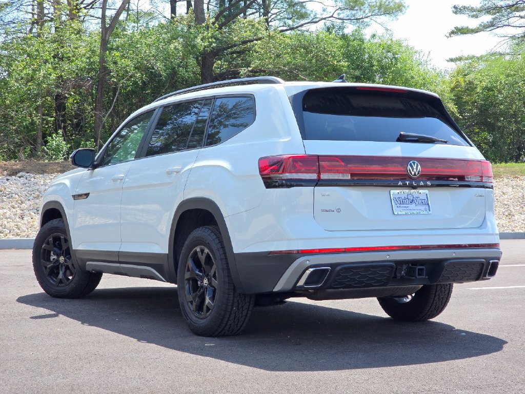 New 2025 Volkswagen Atlas Peak Edition SE AWD/4WD image 9