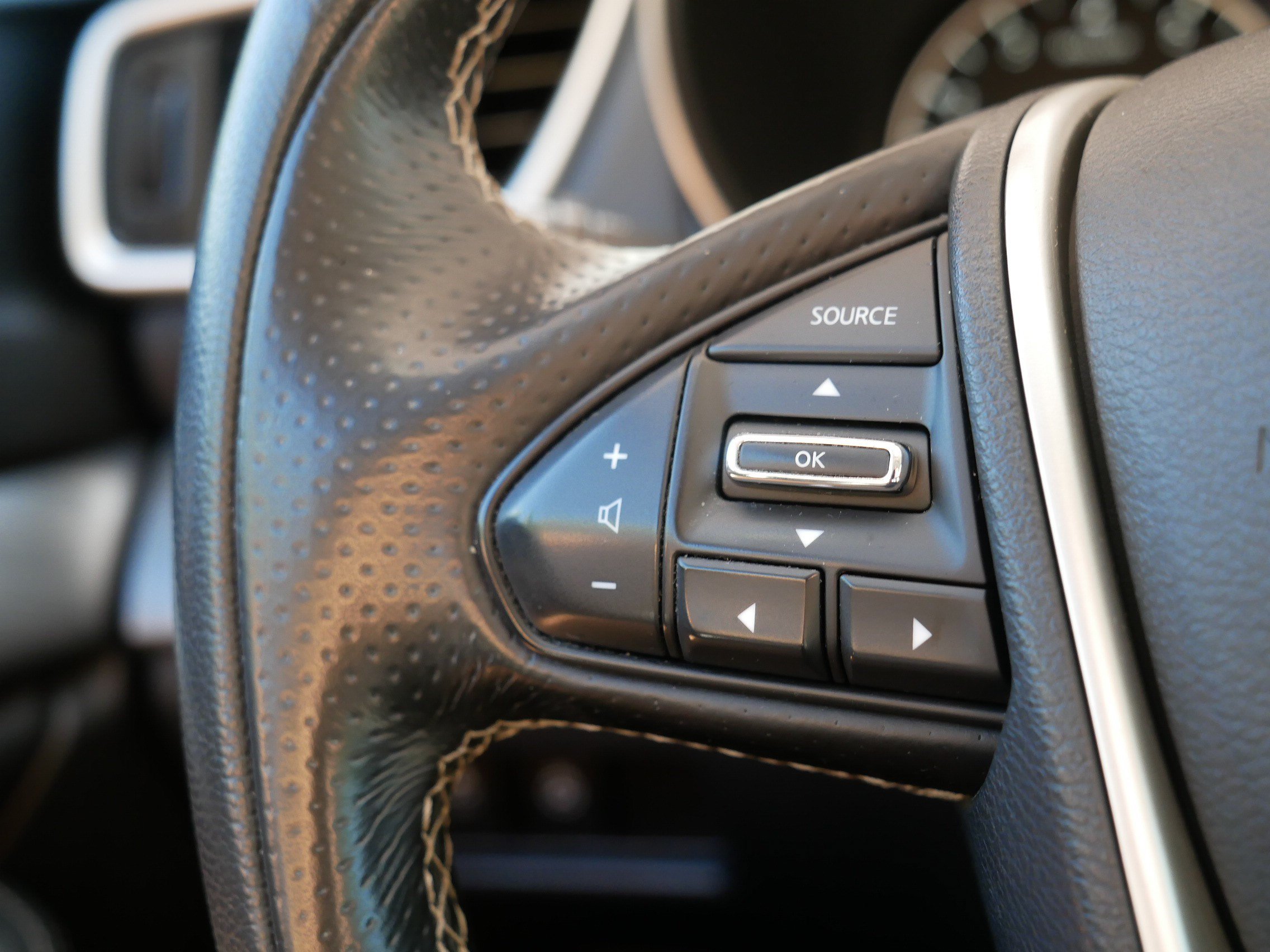 Certified 2018 Nissan Maxima 3.5 SL FWD image 28