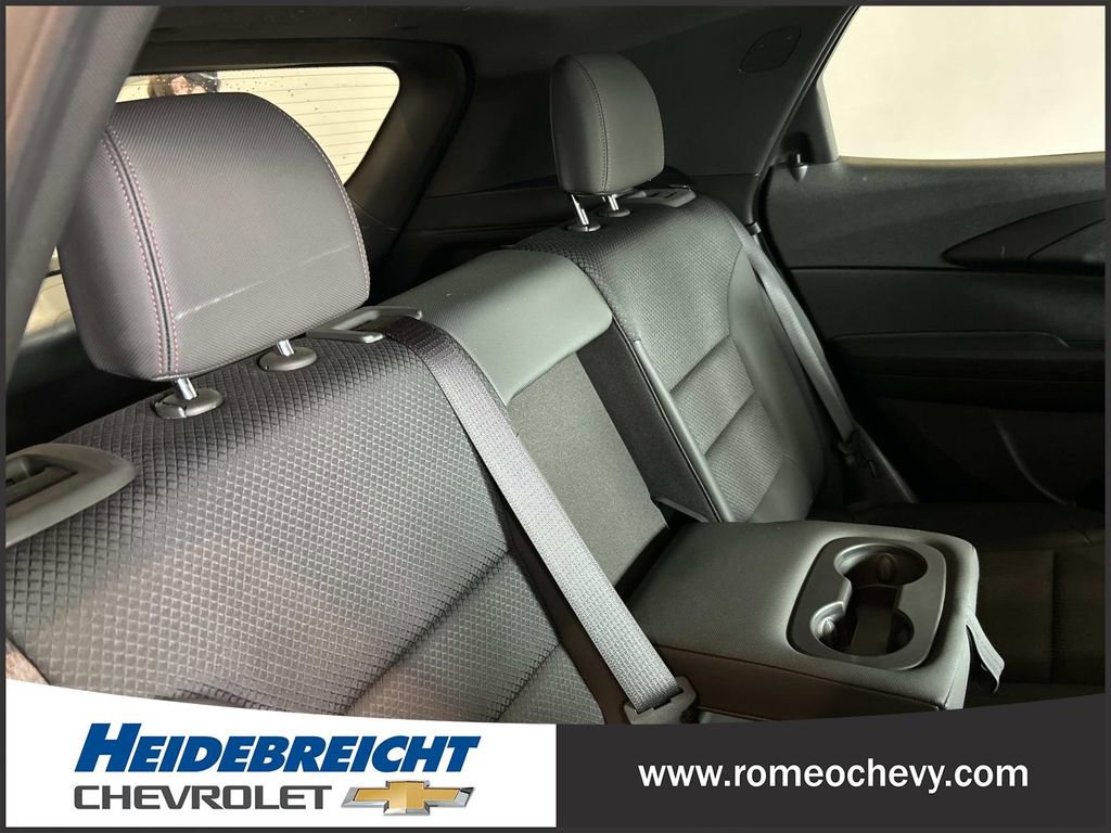 Certified 2023 Chevrolet TrailBlazer RS w/ Convenience Package image 32