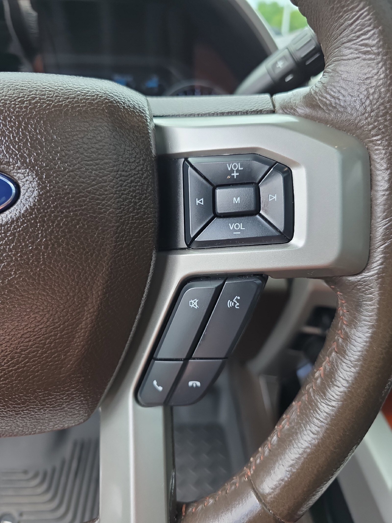 Used 2020 Ford F250 King Ranch w/ FX4 Off-Road Package AWD/4WD image 34