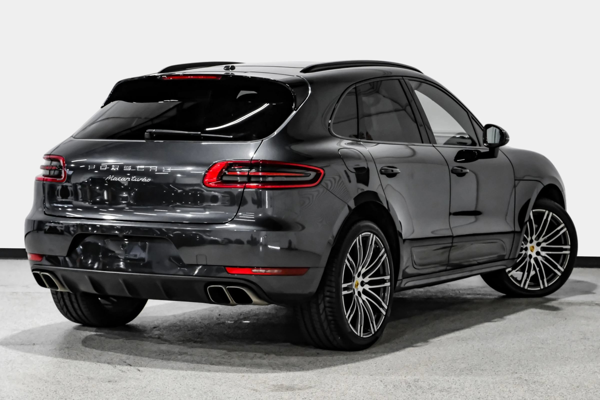 Used 2017 Porsche Macan Turbo AWD/4WD image 5