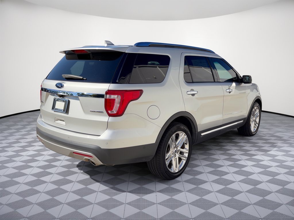 Used 2016 Ford Explorer Limited w/ Equipment Group 301A FWD image 9