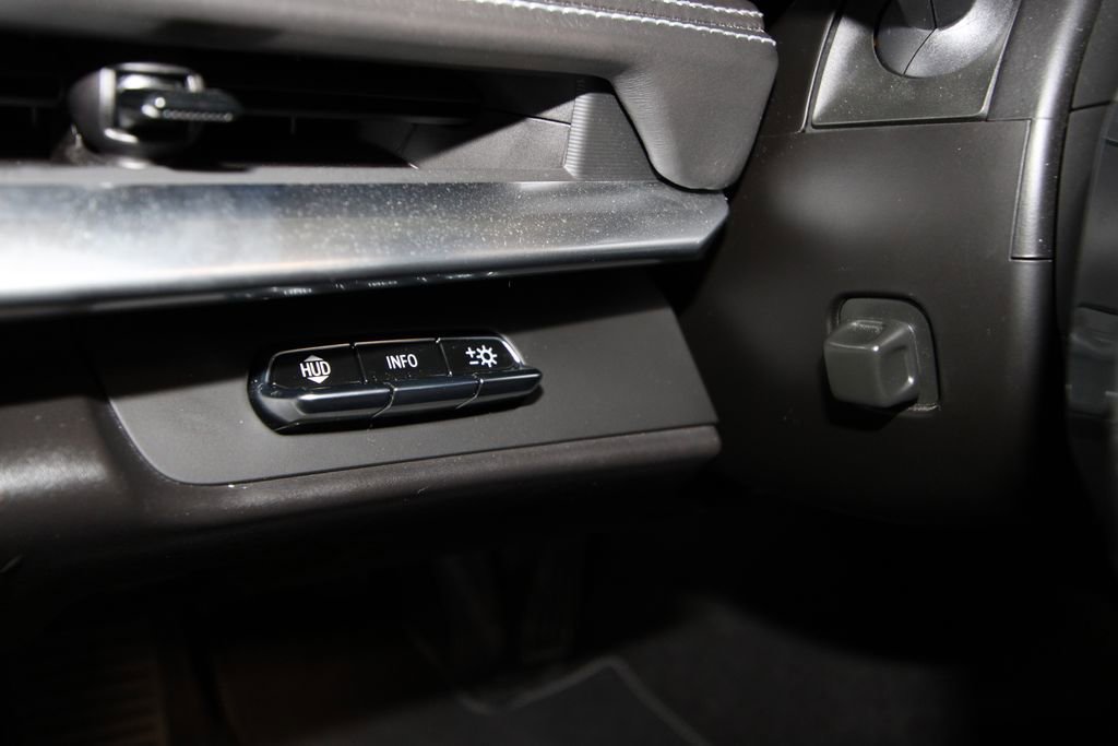 Used 2023 Chevrolet Corvette Stingray Premium Conv w/ Battery Protection Package image 11