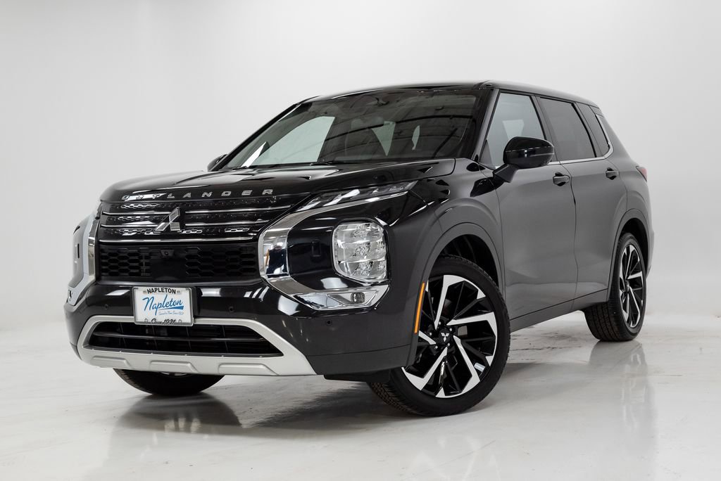 Used 2024 Mitsubishi Outlander SE