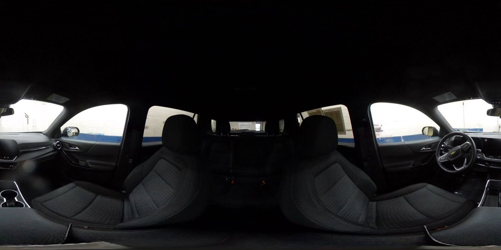 Used 2025 Chevrolet Equinox LT FWD image 38