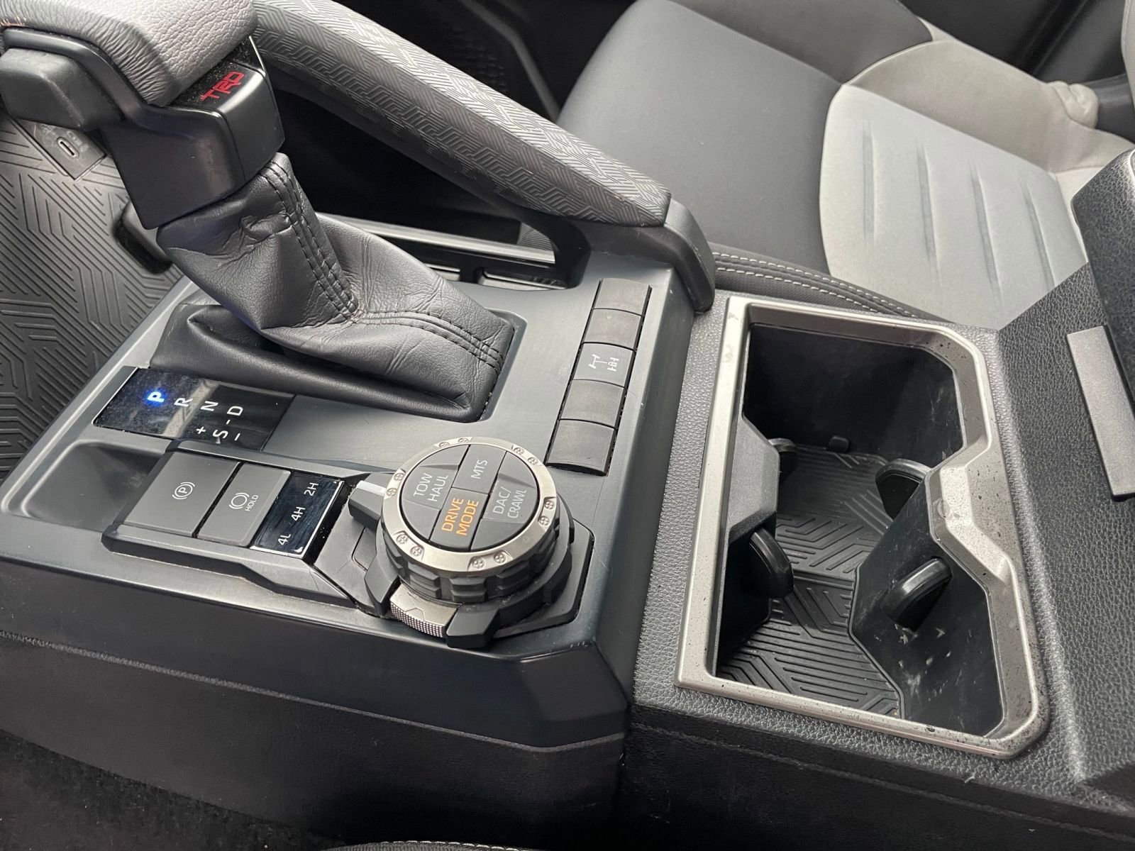 Used 2025 Toyota Tacoma TRD Off-Road image 39