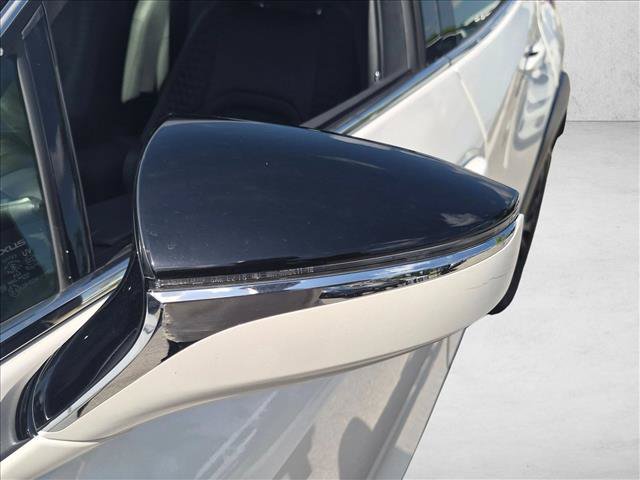 Used 2022 Lexus UX 200 w/ Accessory Package (Z2) FWD image 7