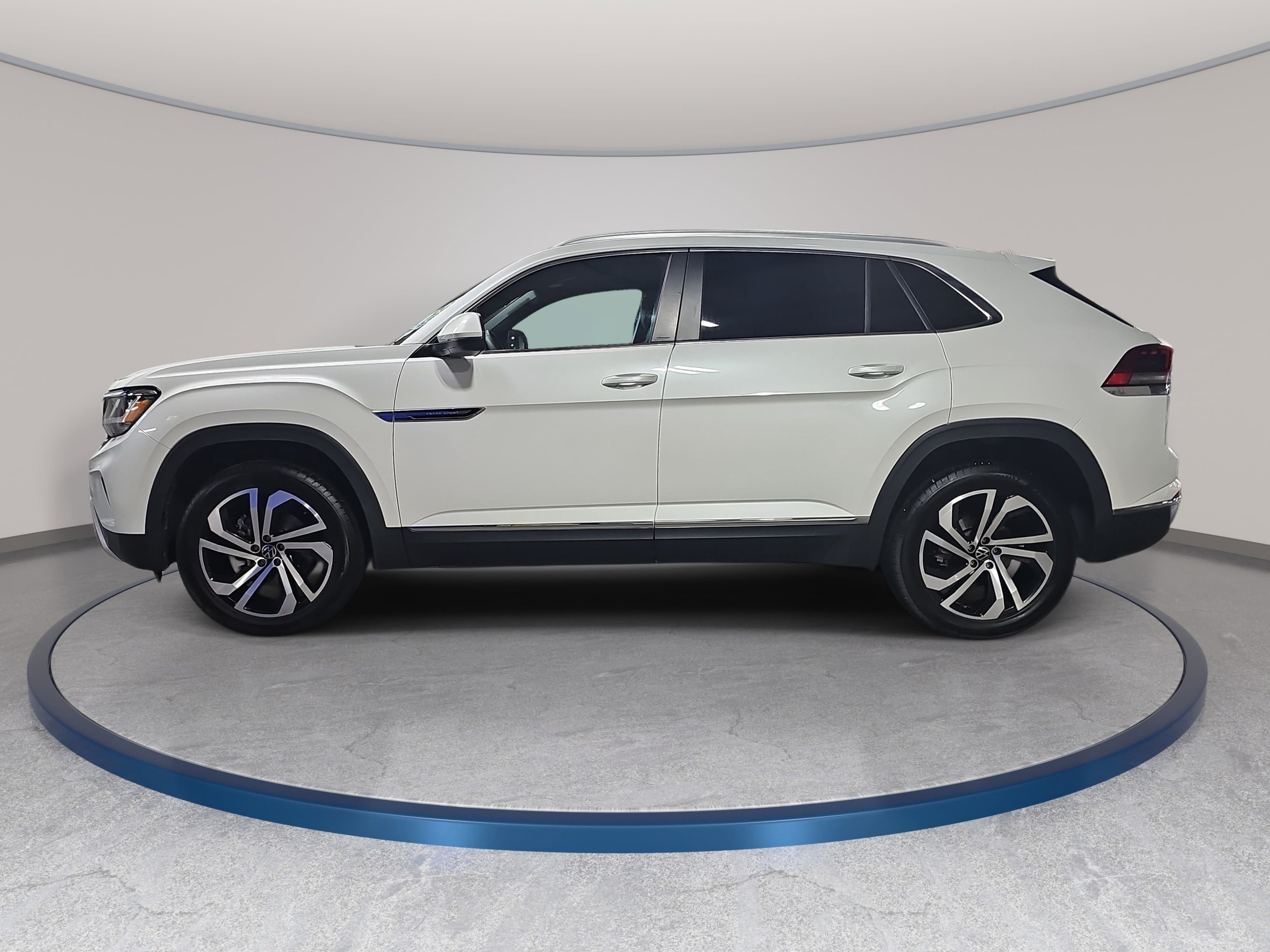 Used 2023 Volkswagen Atlas Cross Sport SEL AWD/4WD image 8