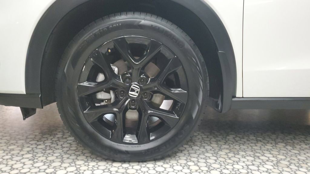 Used 2023 Honda HR-V Sport image 7