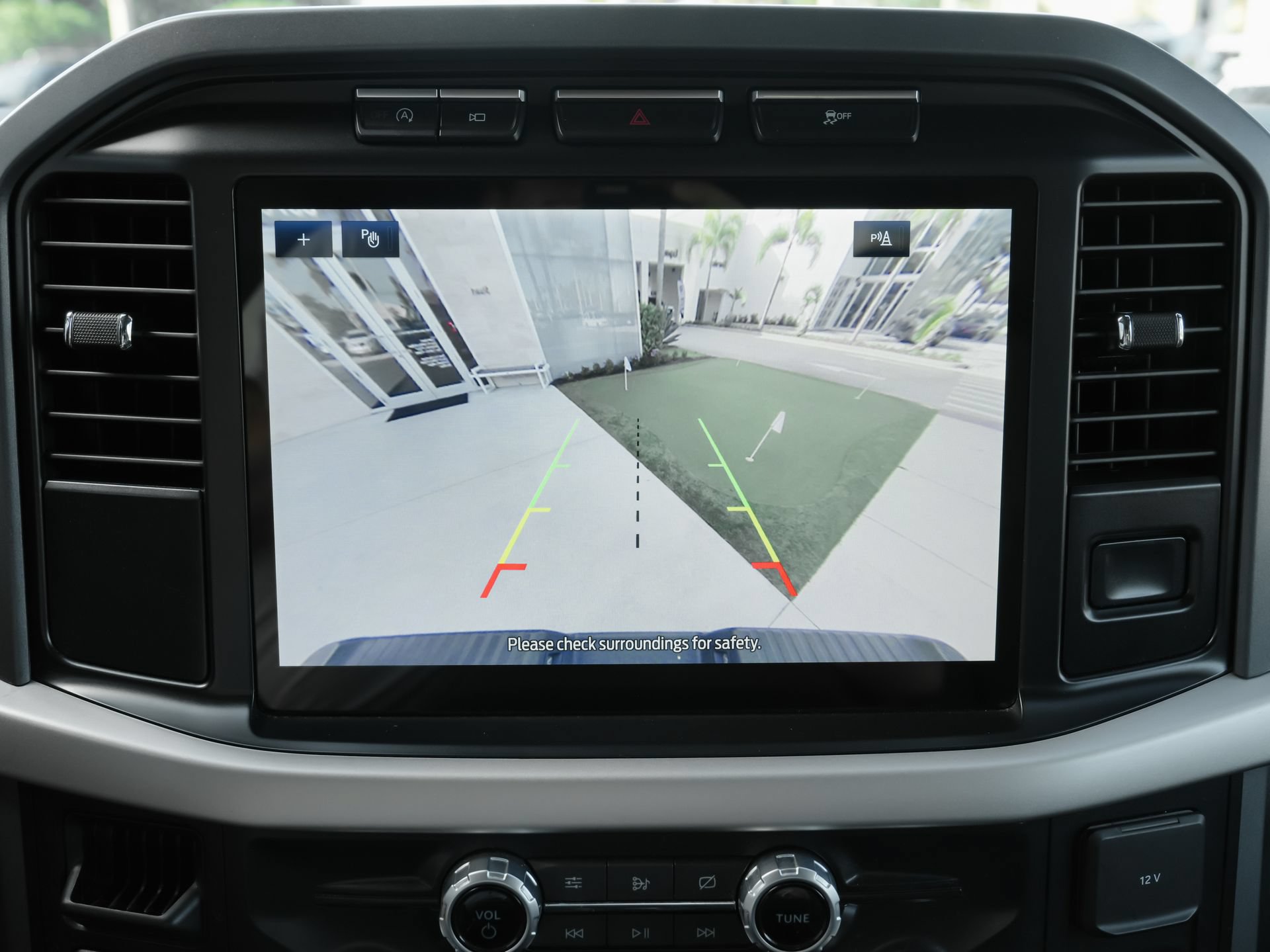 Used 2021 Ford F150 XLT w/ Equipment Group 302A High RWD image 15