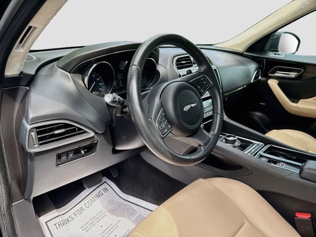 Used 2020 Jaguar F-PACE Premium AWD/4WD image 10