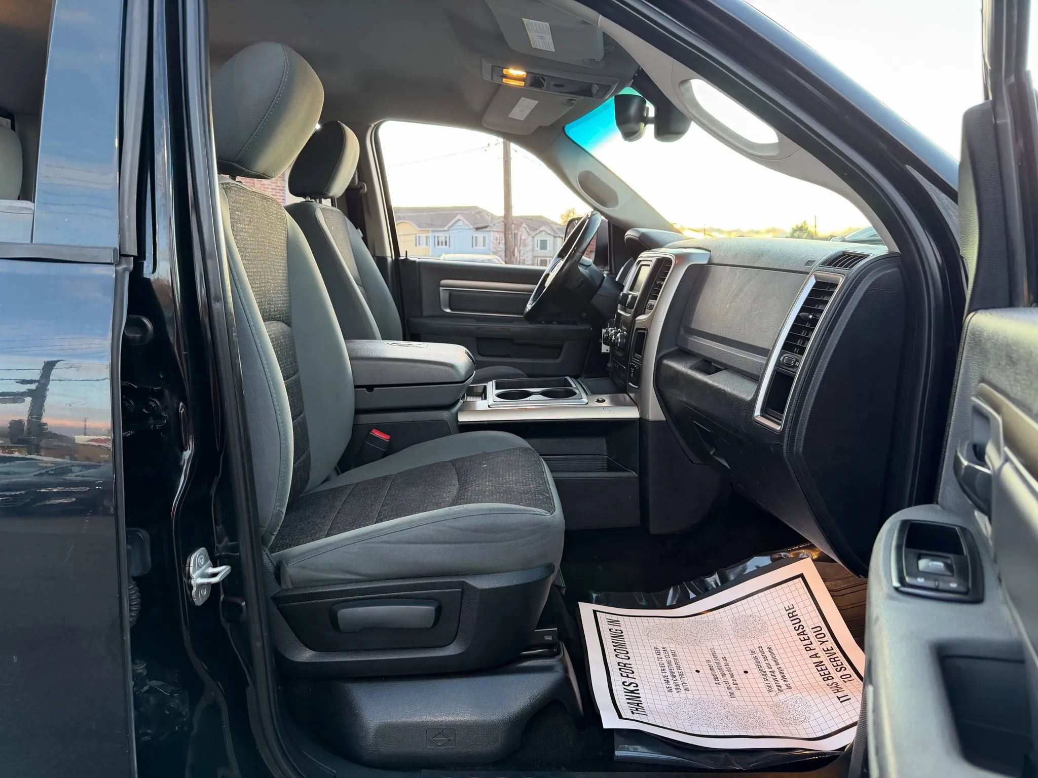 Used 2014 RAM 1500 Classic SLT w/ SLT Plus D←cor Group AWD/4WD image 18