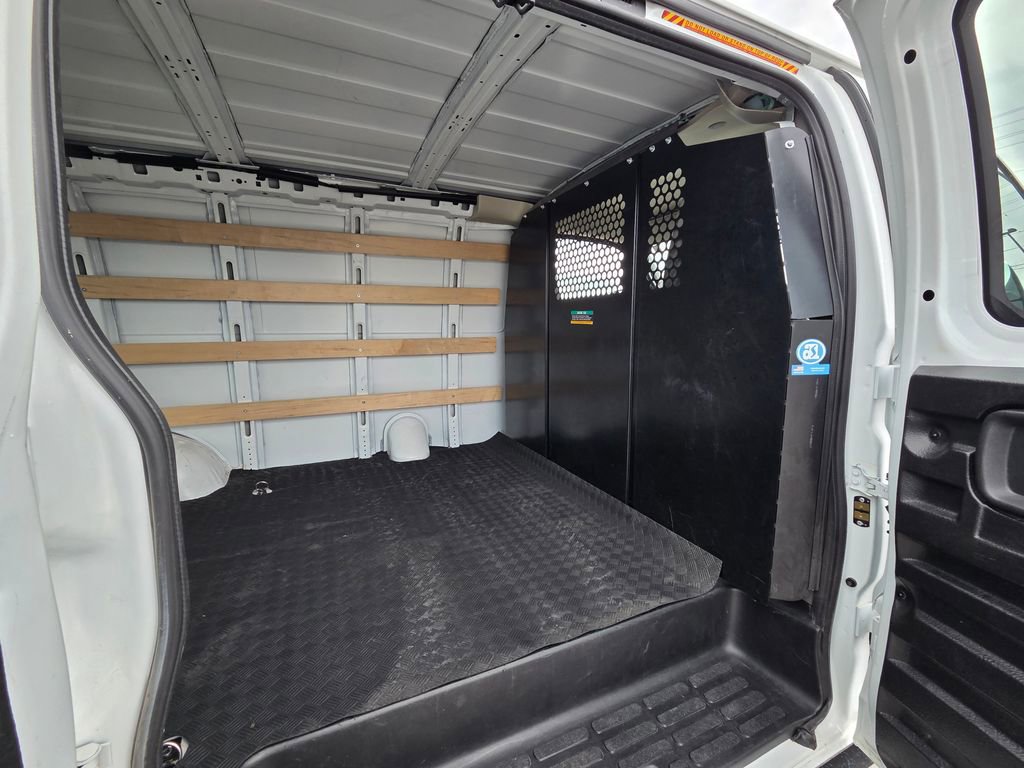 Used 2024 GMC Savana 2500 w/ Driver Convenience Package image 25
