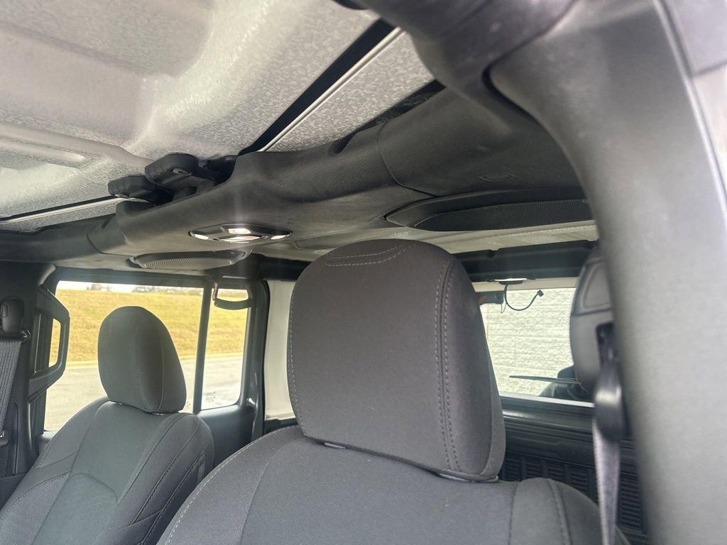 Used 2020 Jeep Wrangler Unlimited Sport image 9