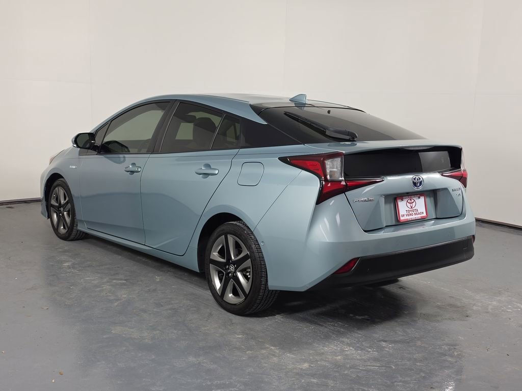 Used 2019 Toyota Prius XLE FWD image 4