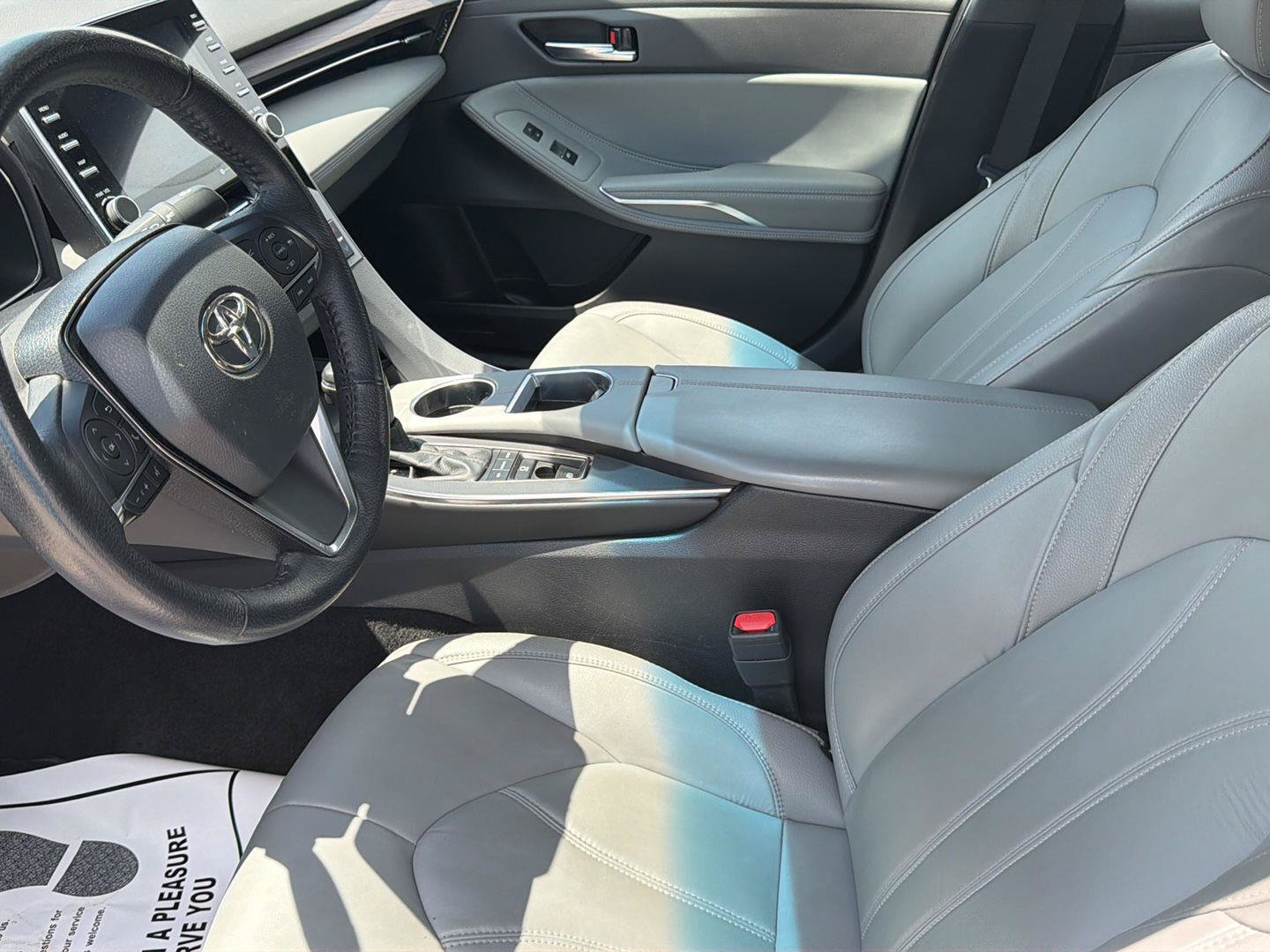 Used 2022 Toyota Avalon XLE w/ Moonroof Package FWD image 13