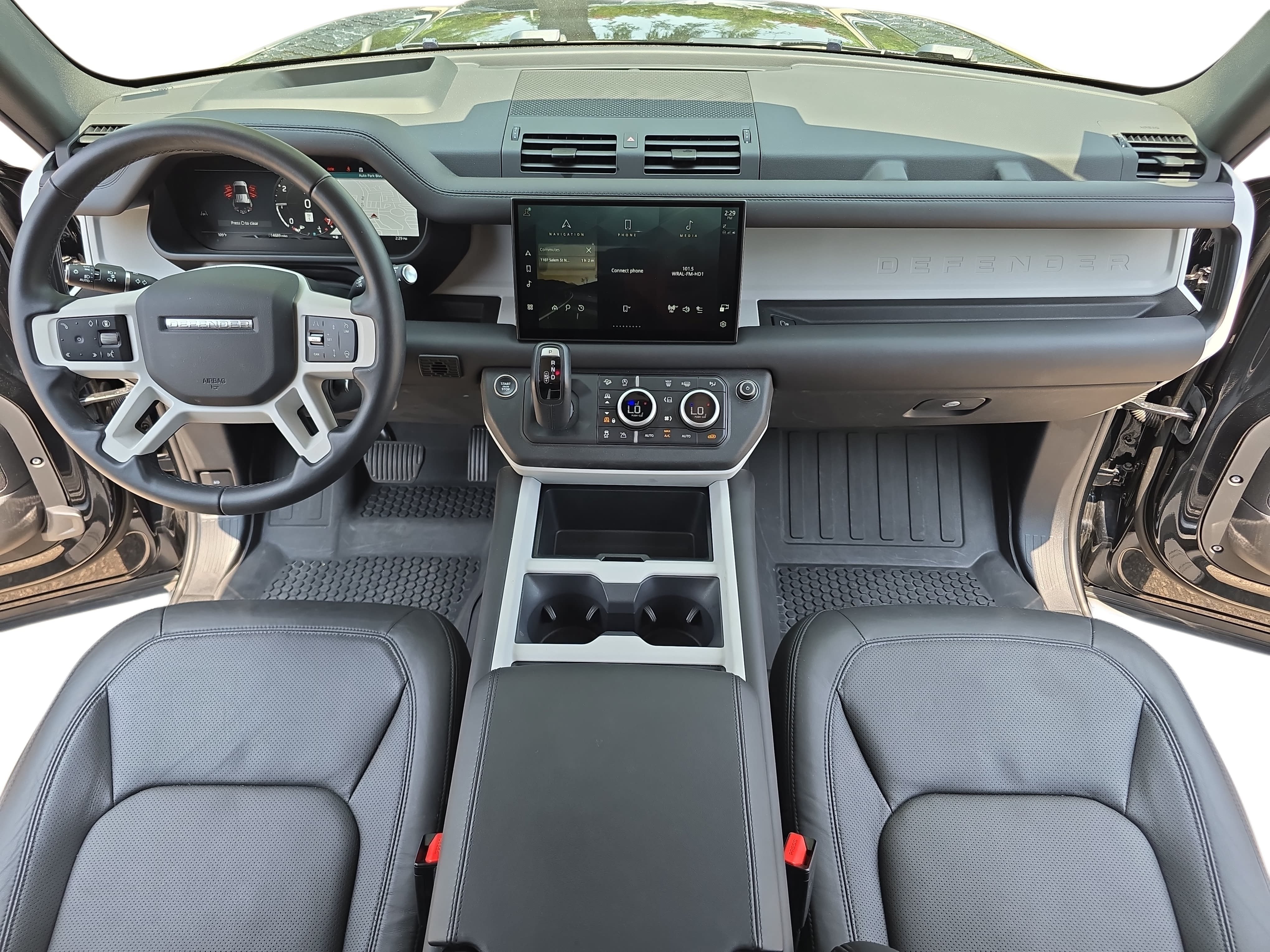 Certified 2025 Land Rover Defender 110 S AWD/4WD image 9