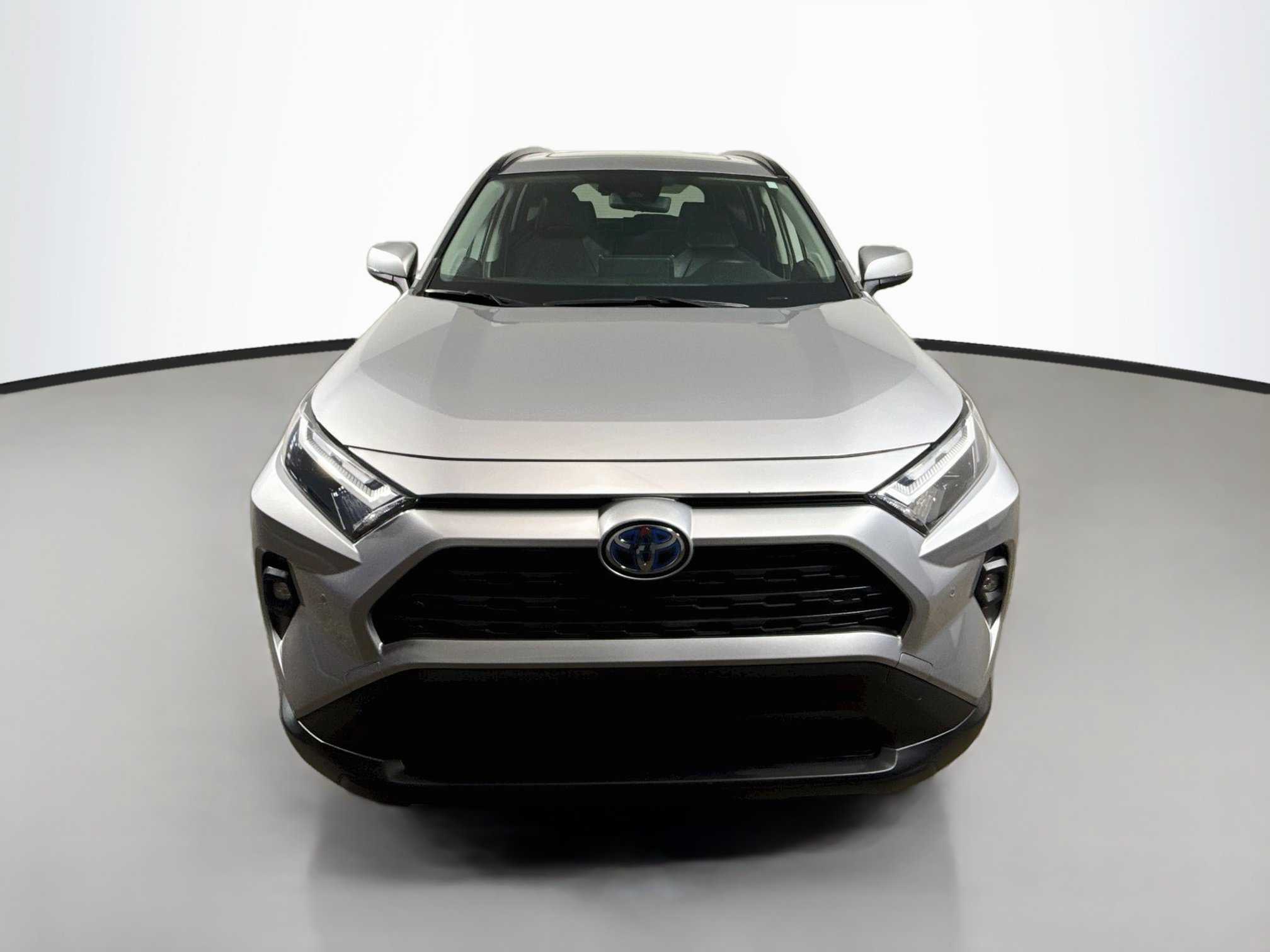 Certified 2022 Toyota RAV4 XLE Premium AWD/4WD image 2