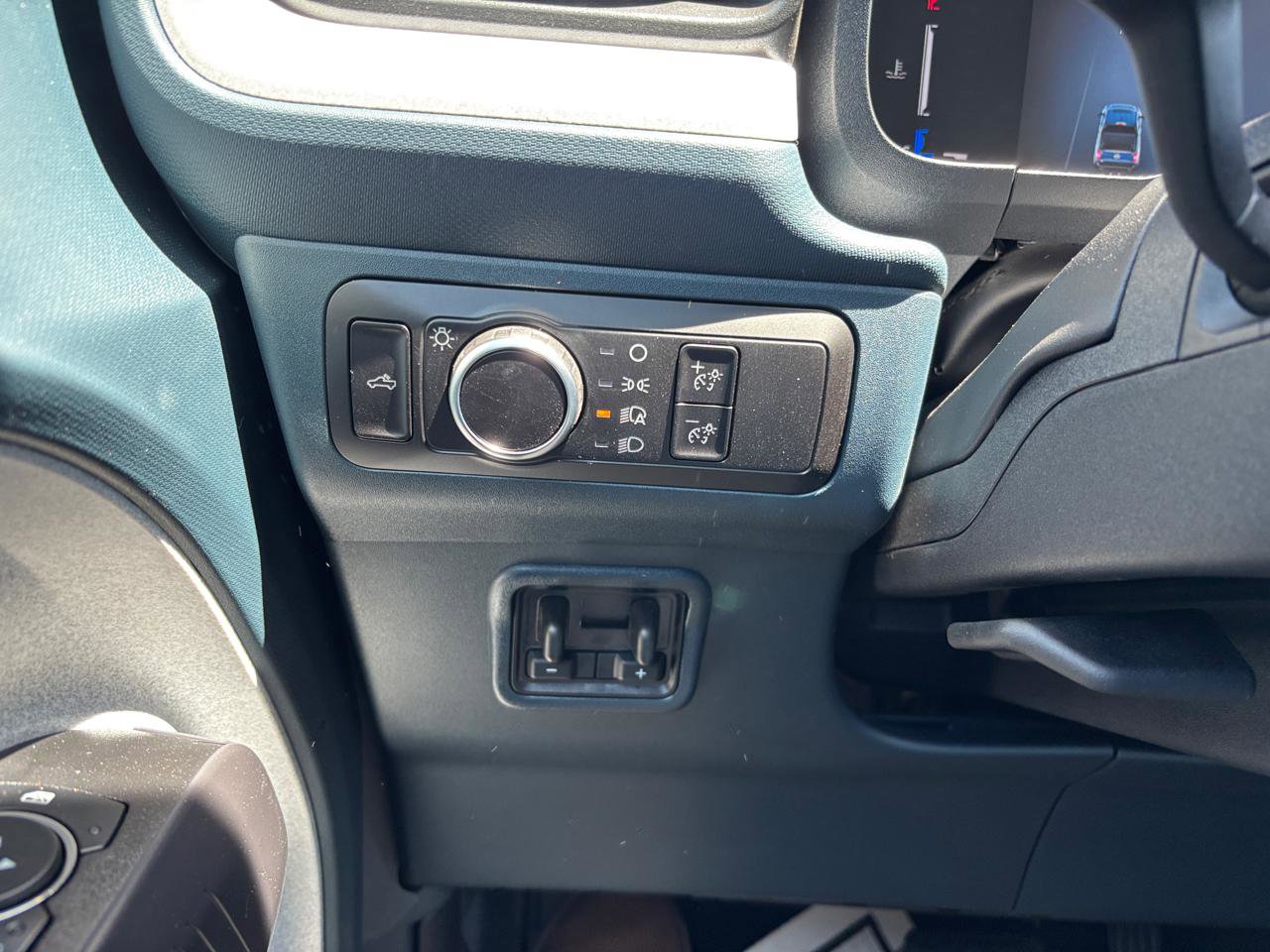 New 2026 Ford Maverick XLT AWD/4WD image 14